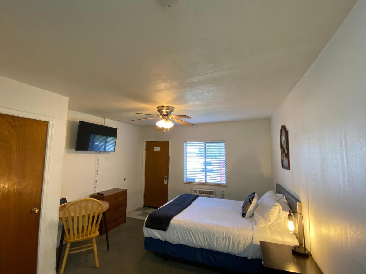 Columbia Point Resort Kettle Falls Екстер'єр фото